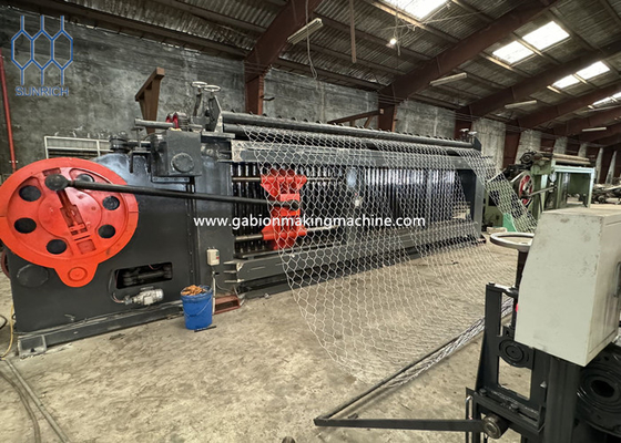 4-6m Gabion Mesh Maschine Zugfestigkeit 380-550N/mm2 Verzinkter Draht 2-4mm