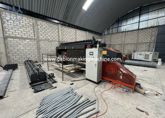 Verzinkte oder PVC-beschichtete Gabionmaschine Draht Durchmesser 2,0-4,0 mm Maschenlänge 30-50 mm