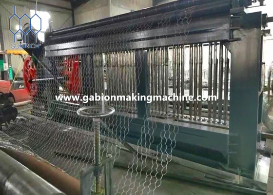 kaufen Verstellbare Drehlänge Gabion-Maschine mit automatischem Servomotor PLC-Steuerungssystem Online-Herstellung