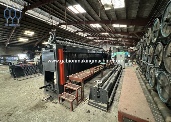 kaufen 2m-4m Automatische Sechseckdrahtnetzmaschine Drahtdurchmesser 1,6-4,0mm Mesh Größe 90x130mm Online-Herstellung