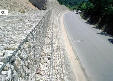 kaufen Galvanisiert/PVC beschichtete Gabions-Maschendraht für den Zaun des Drahtdurchmessers des Stein-2.7mm Online-Herstellung